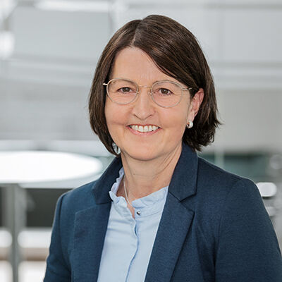 Mechthild Gödiker, Schlüsselfertiges Bauen